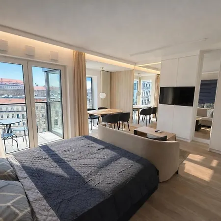 Riverside Luxury Old Town Wifi * Wroclaw